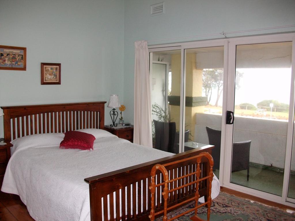 Stella'S Dromana Hotel Room photo